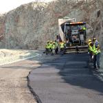 فيما يستمر العمل لليوم الثاني.. فريق من صندوق صيانة الطرق يطّلع على أعمال شركة الخضيري في مشروع طريق الشهيد أبو اليمامة